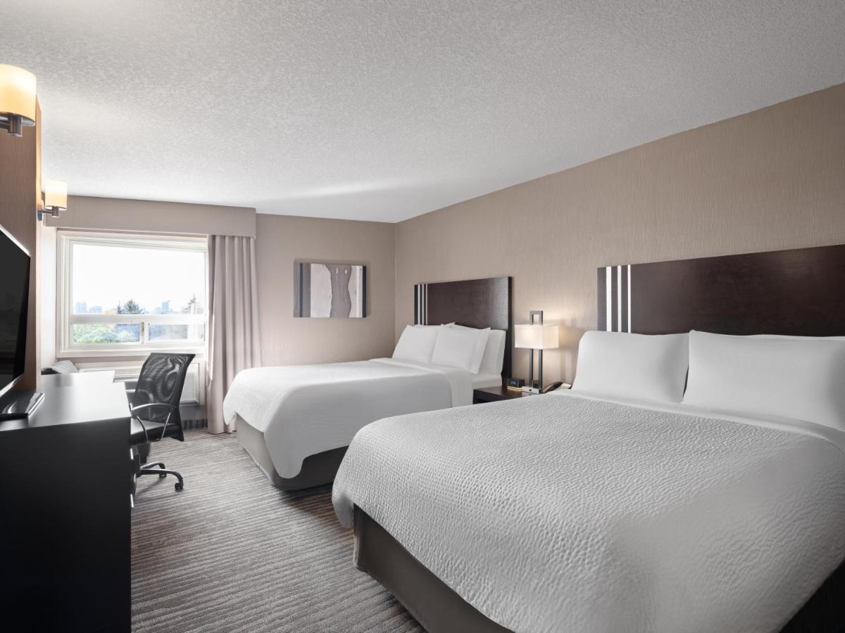 Holiday Inn Calgary Airport By Ihg Экстерьер фото