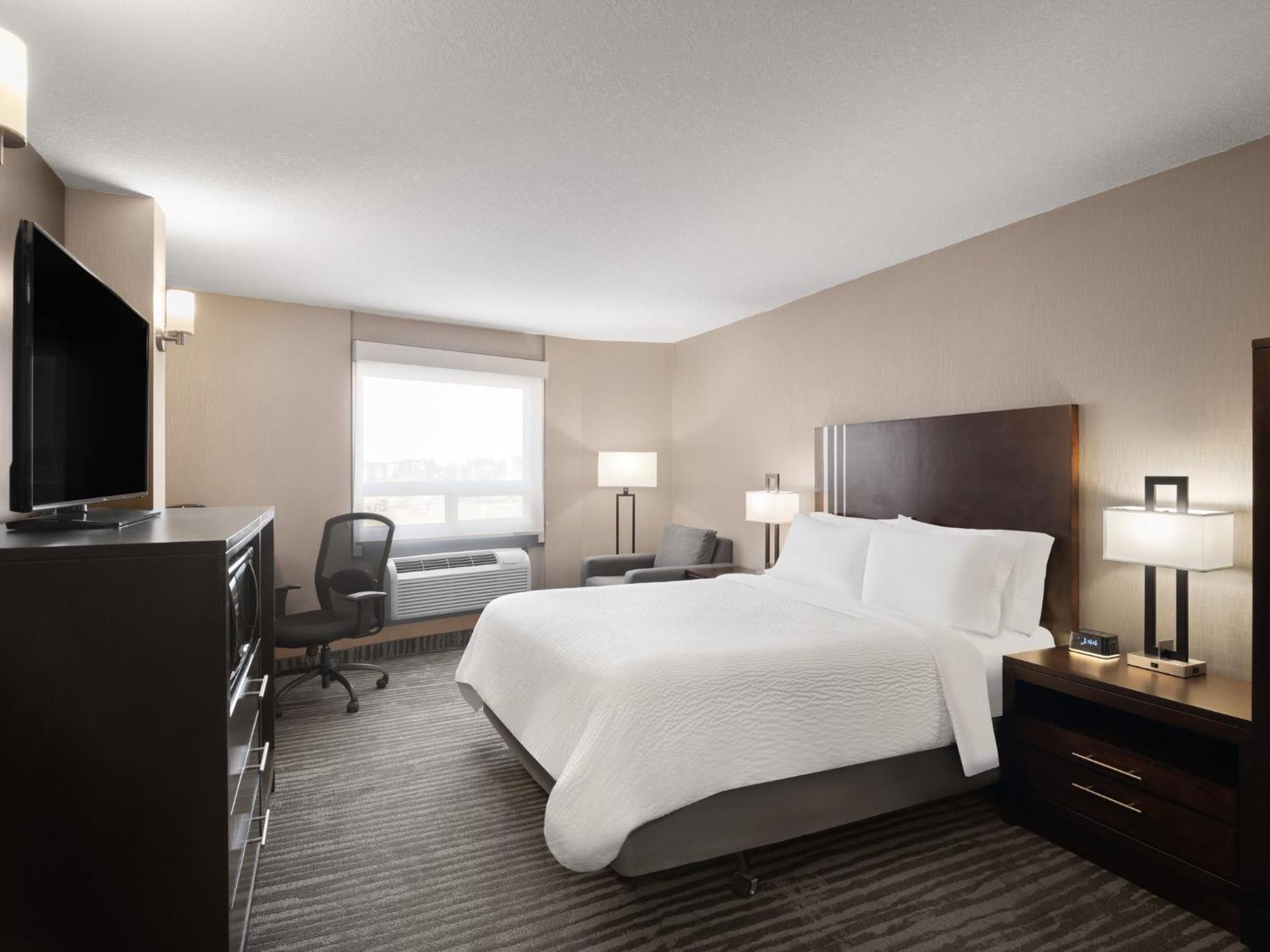 Holiday Inn Calgary Airport By Ihg Экстерьер фото